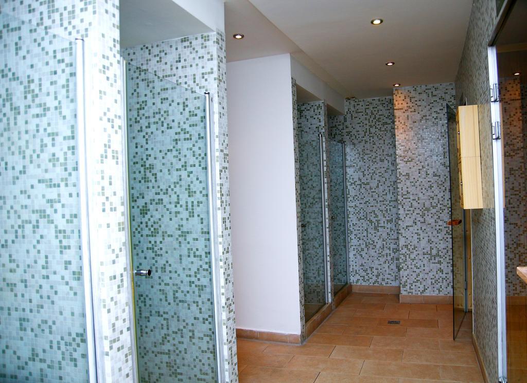 Club 218 Wellness Petra Apartman Siofok Bagian luar foto