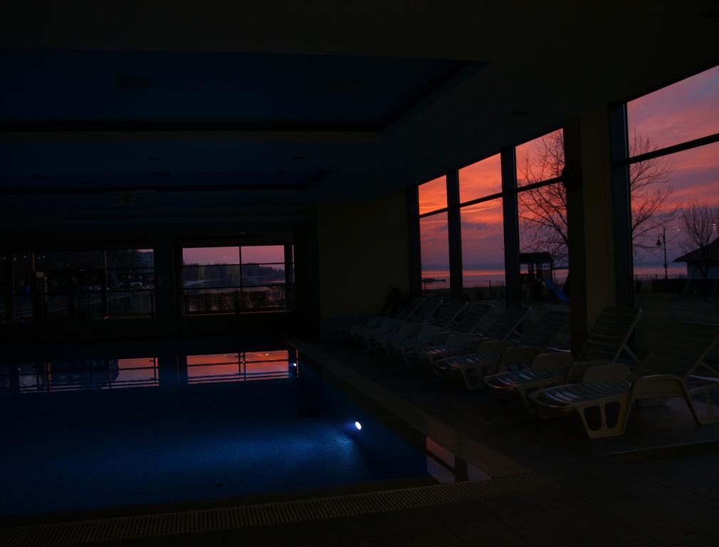 Club 218 Wellness Petra Apartman Siofok Bagian luar foto